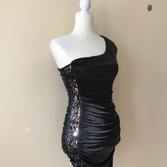 Forever 21 sequin one shoulder bodycon dress - Picture 1 of 6